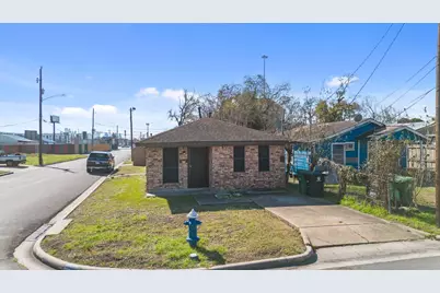 1430 E 32nd 1/2 Street, Houston, TX 77022 - Photo 16