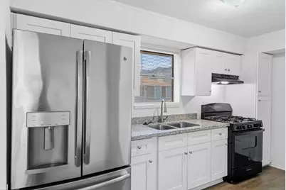 1430 E 32nd 1/2 Street, Houston, TX 77022 - Photo 4