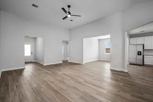 2907 Matira Beach Ln, Texas City, TX 77510 - Photo 2