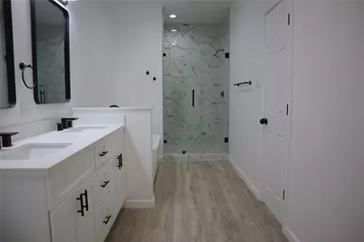 5214 Rue St Unit A/B Street, Houston, TX 77033 - Photo 8