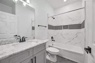 707 Magnolia Point Dr, Houston, TX 77336 - Photo 10