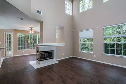 66 Lakeridge Court, The Woodlands, TX 77381 - Photo 8