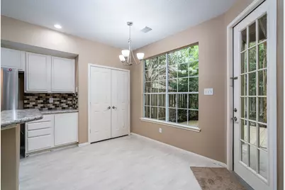 66 Lakeridge Court, The Woodlands, TX 77381 - Photo 16