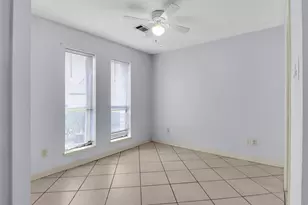 4936 Meadowood Cir, Baytown, TX 77521 - Photo 6