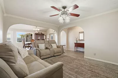 308 Moody Avenue, League City, TX 77573 - Photo 6