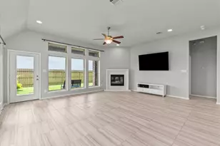 2715 Bethel Springs Ln, League City, TX 77573 - Photo 4