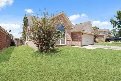 1014 Oak Glen Drive, Willis, TX 77378 - Photo 6