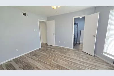 18617 Egret Bay Boulevard #504, Houston, TX 77058 - Photo 16