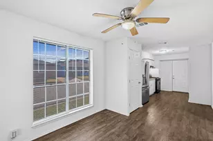 1430 E 32nd 1/2 St, Houston, TX 77022 - Photo 12