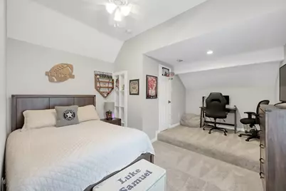 31 E Amberglow Circle, The Woodlands, TX 77381 - Photo 32