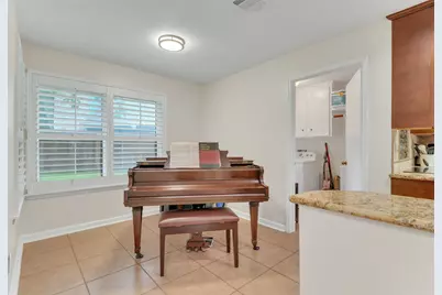 9107 Mauna Loa Lane, Houston, TX 77040 - Photo 8