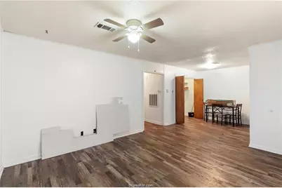 3909 Olive Street, Bryan, TX 77801 - Photo 4