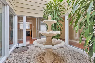 13818 Towne Way Dr, Sugar Land, TX 77498 - Photo 4