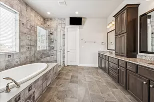 3622 Somerset York Ln, Houston, TX 77055 - Photo 8