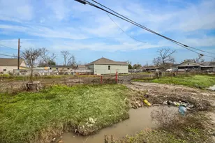 248 Hoffman St, Houston, TX 77020 - Photo 4