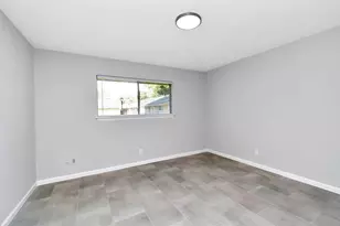 34 Tri Oaks Ln, Houston, TX 77043 - Photo 12