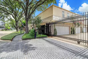 1849 Post Oak Park Dr, Houston, TX 77027 - Photo 30
