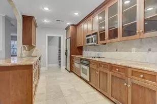 1849 Post Oak Park Dr, Houston, TX 77027 - Photo 14