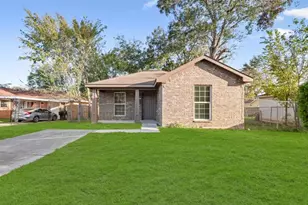 3907 Faulkner St, Houston, TX 77021 - Photo 2