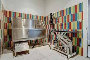 4521 San Felipe St, Houston, TX 77027 - Photo 18