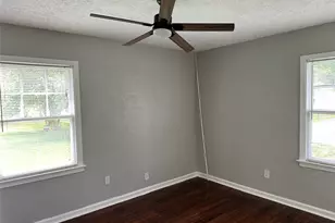 5345 Higgins St, Houston, TX 77033 - Photo 8