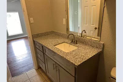 5345 Higgins Street, Houston, TX 77033 - Photo 10