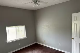 5345 Higgins St, Houston, TX 77033 - Photo 6