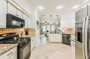 22538 Goss Spring Ct, Spring, TX 77373 - Photo 6