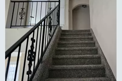 8715 Valley Ledge Drive, Houston, TX 77078 - Photo 6