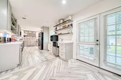 5911 Dawnridge Drive, Houston, TX 77035 - Photo 16