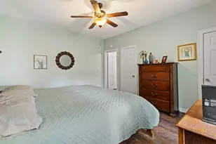 205 Jephson Dr, Alvin, TX 77511 - Photo 4