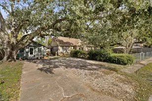 205 Jephson Dr, Alvin, TX 77511 - Photo 38