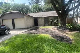 2327 Goldring Ln, Spring, TX 77373 - Photo 2