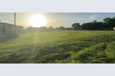 307 21st Street, Dickinson, TX 77539 - Photo 6