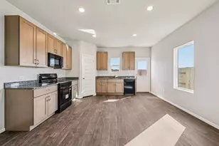 403 Hickory Hls Dr, Pattison, TX 77423 - Photo 10