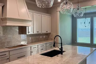 1000 Calaveras Ct, College Station, TX 77845 - Photo 2