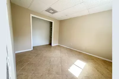 13615 Fernhill Drive, Sugar Land, TX 77498 - Photo 14