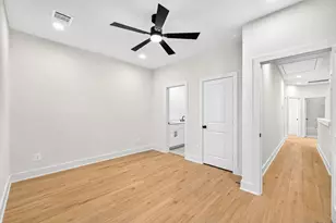 7826 Beckley St, Houston, TX 77088 - Photo 10