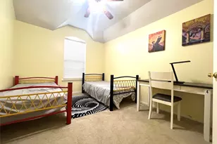 8210 Solara Bend, Houston, TX 77083 - Photo 20