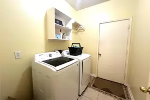 8210 Solara Bend, Houston, TX 77083 - Photo 24