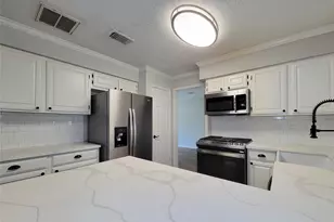 8123 Sunny Ridge Dr, Houston, TX 77095 - Photo 12