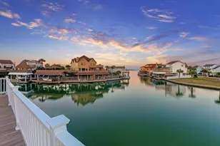 1834 Tiki Dr, Tiki Island, TX 77554 - Photo 40