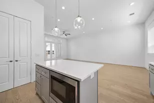 4621 Maxie St, Houston, TX 77007 - Photo 22