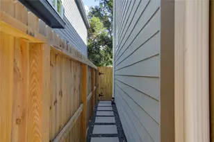 955 Ringold St, Houston, TX 77088 - Photo 20