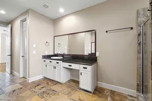 1605 W 14th St, Houston, TX 77008 - Photo 26