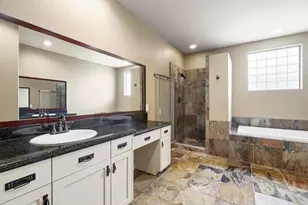 1605 W 14th St, Houston, TX 77008 - Photo 24