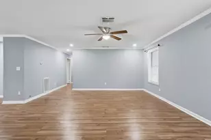 20 Moon Valley Ct, Conroe, TX 77304 - Photo 8