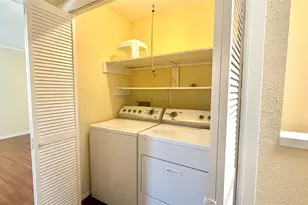 11710 Southlake Dr, Houston, TX 77077 - Photo 20