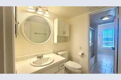 11710 Southlake Drive #16, Houston, TX 77077 - Photo 32