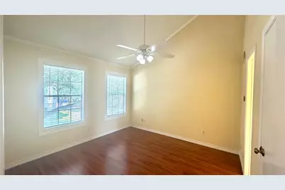 11710 Southlake Drive #16, Houston, TX 77077 - Photo 24